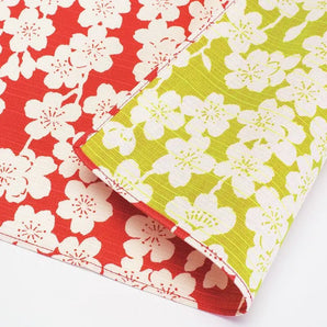 風呂敷 100cm｜伊砂文様 しだれ桜｜両面染め ピンク / グリーン｜綿シャンタン｜むす美 むす美