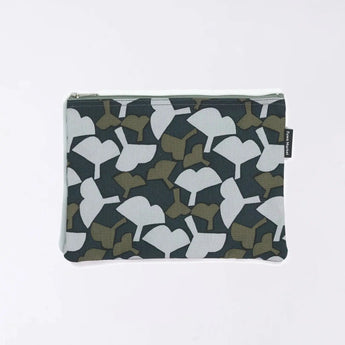 Flat pouch | Ginkgo leaves | Hand-dyed fabric, umbrella cloth, 100% cotton, pouch, made in Japan | For your happiness 【 Fuwa Market Original 】 Fuwa Market