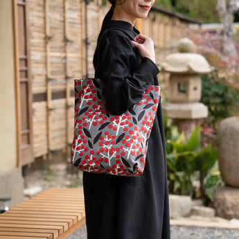 トートバッグ（縦型）｜南天柄｜手染め生地 帆布 綿100% コットン バッグ 日本製｜京都職人仕上げ 【 Fuwa Market オリジナル 】 Fuwa Market